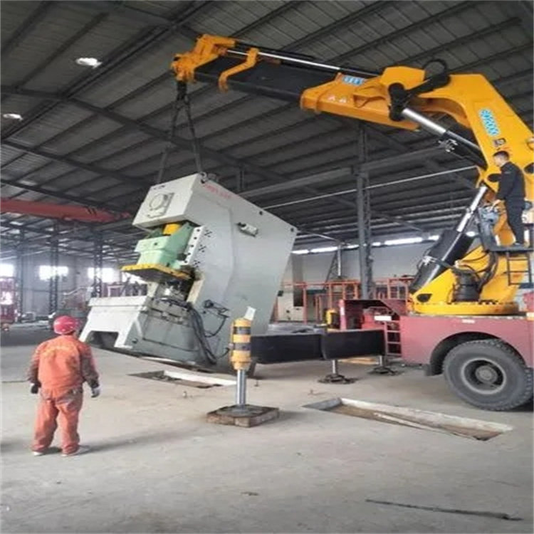 建瓯80吨折臂吊车出租附近电话