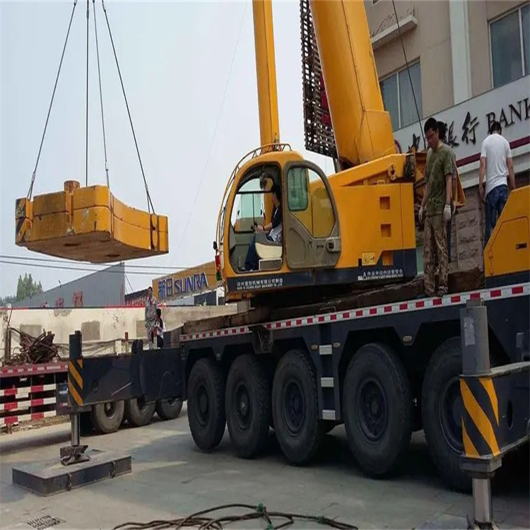 建瓯当地吊车出租|机器吊装|75吨|工厂搬迁服务