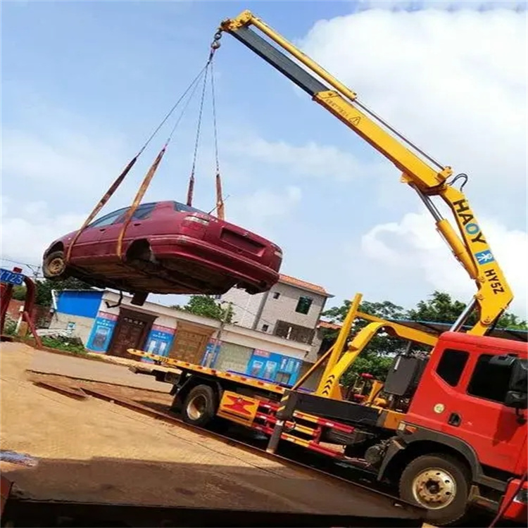 建瓯吊车吊汽车的正确方法